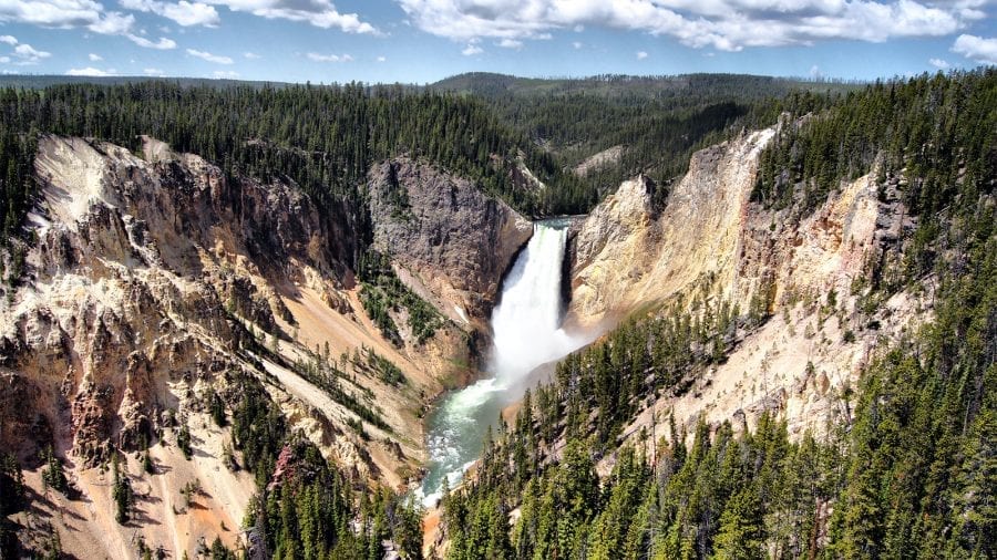 Best Hikes in Yellowstone National Park